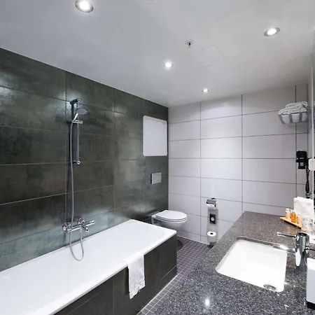 Hotell Scandic Ornen 4*